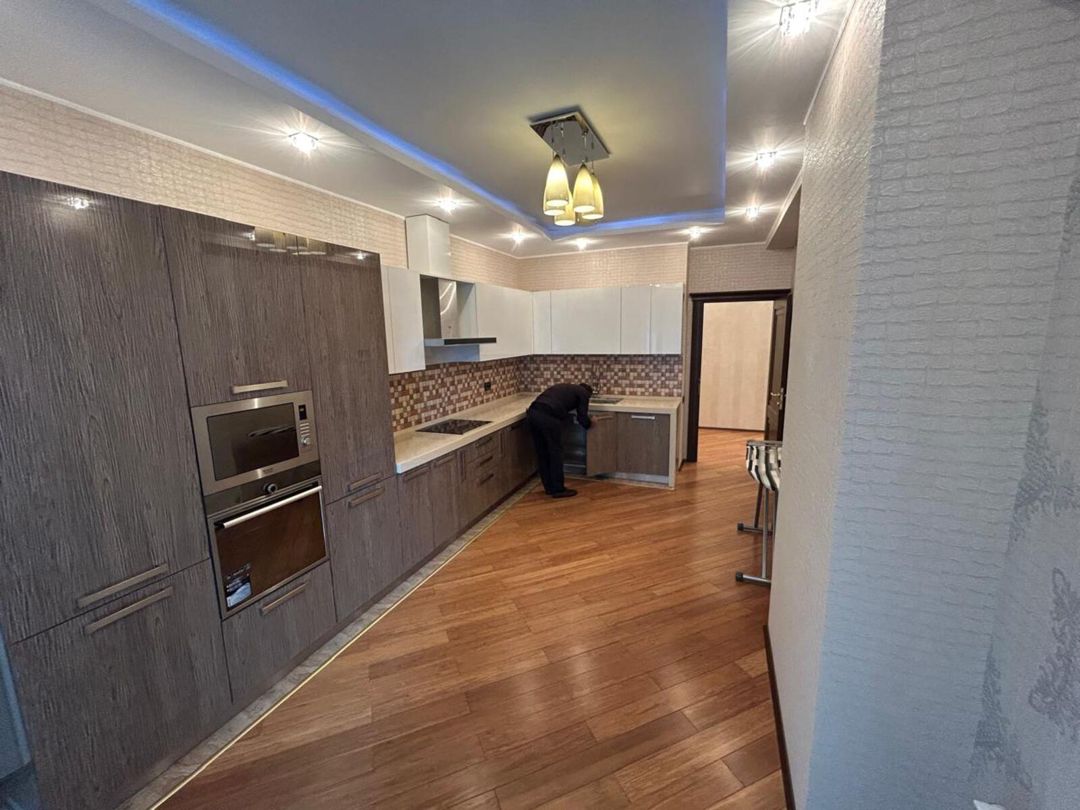İcarəyə verilir 3 otaqlı yeni tikili 192 m² — Mənzil, Bakı (8)