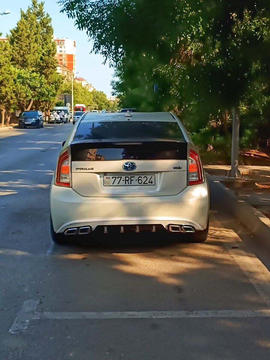 Toyota Prius, 2014 il 77-RF-624 — Avtomobillər, Bakı (3)