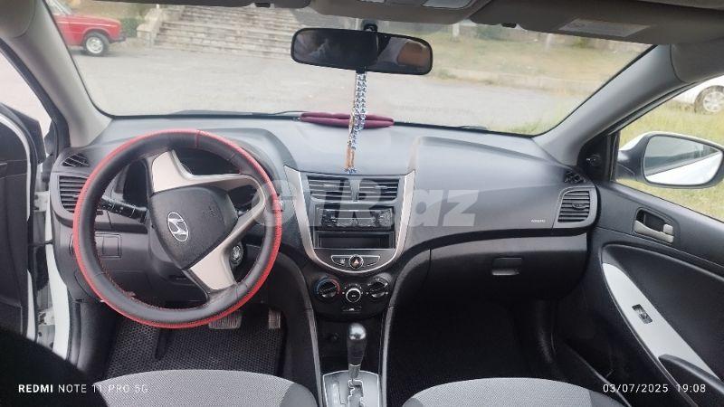 Hyundai Accent 1.4 L, 2013, 183 563 km — Avtomobillər, Şəki (2)
