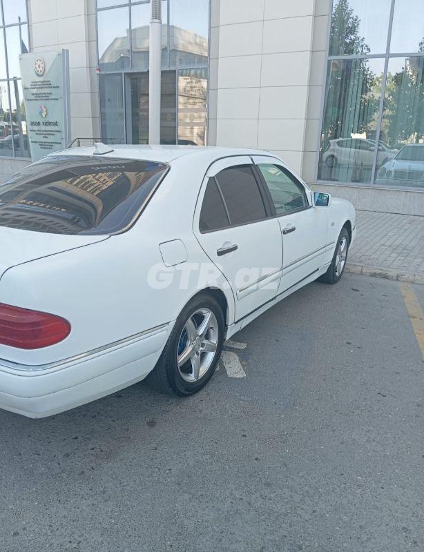 Mercedes E 230 2.3 L, 1995, 455 555 km — Avtomobillər, Bakı (7)