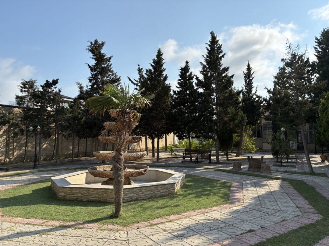 Satılır 12 otaqlı həyət evi/bağ evi 2100 m² — Ev, villa, Bakı (5)