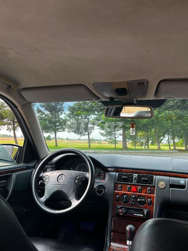 Mercedes E 320 3.2 L, 2000, 470 000 km 77-GF-681 — Avtomobillər, Beyləqan (5)