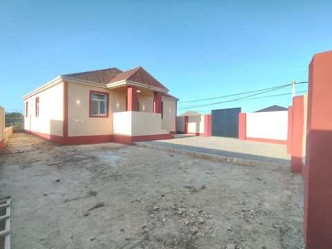 Həyət evi, Binə qəs — Bakı
