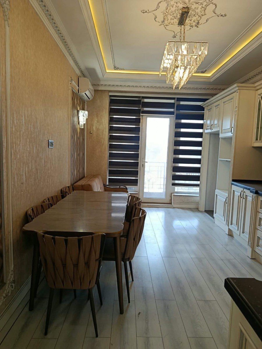 Satılır 4 otaqlı yeni tikili 221 m² — Mənzil, Bakı (7)