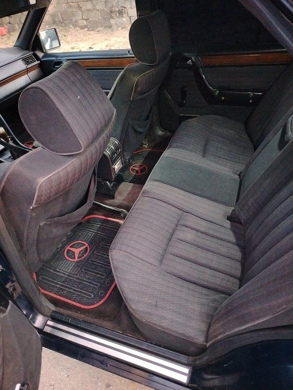 Mercedes 200 D, 2.0 L, 1990 il, 299 908 km 99-RV-214 — Avtomobillər, Bakı (10)