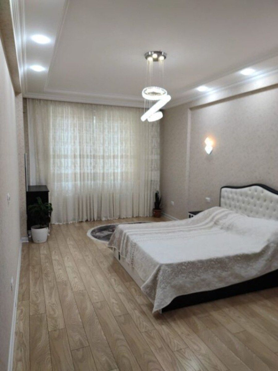 Satılır 3 otaqlı yeni tikili 130 m² — Mənzil, Bakı (2)