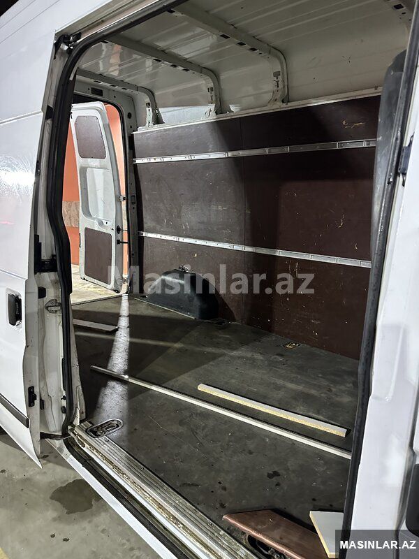 Ford Transit, 2012 il 77-MN-458 — Minik avtomobili icarəsi, Bakı (9)