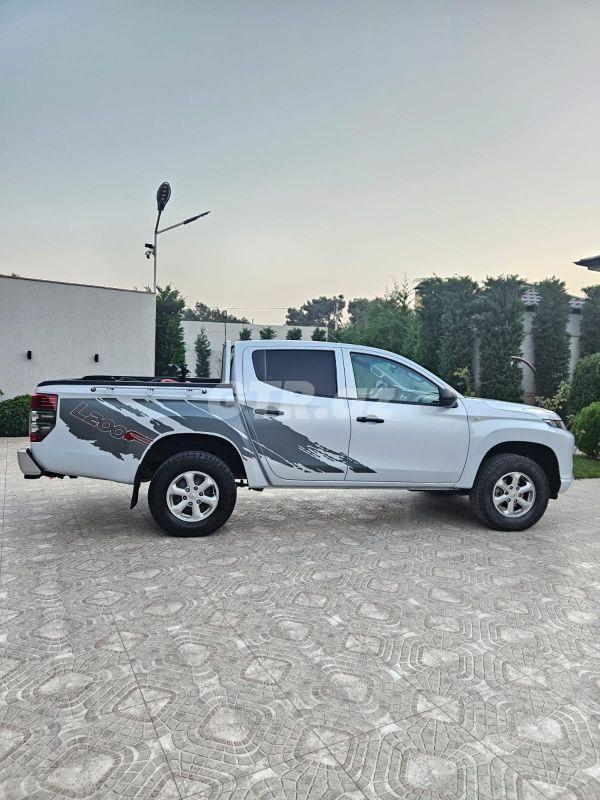 Mitsubishi L200 0.3 L, 2021, 181 253 km — Avtomobillər, Bakı (5)
