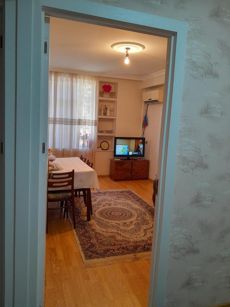 Satılır 2 otaqlı köhnə tikili 40 m² — Mənzil, Bakı (2)