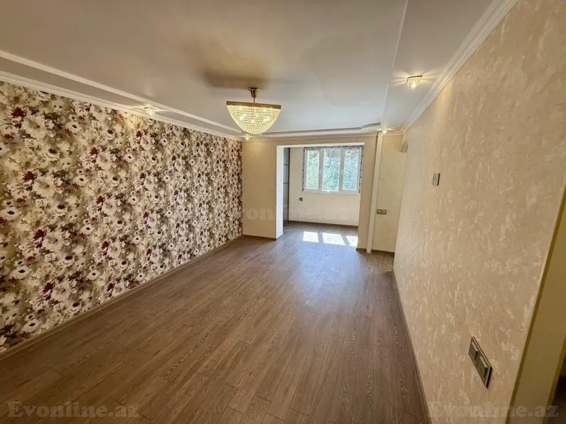 Satılır 3 otaqlı Mənzil Köhnə tikili 70 m² Bakı, Nizami r., Qara Qarayev m., 8-ci kilometr — Bakı