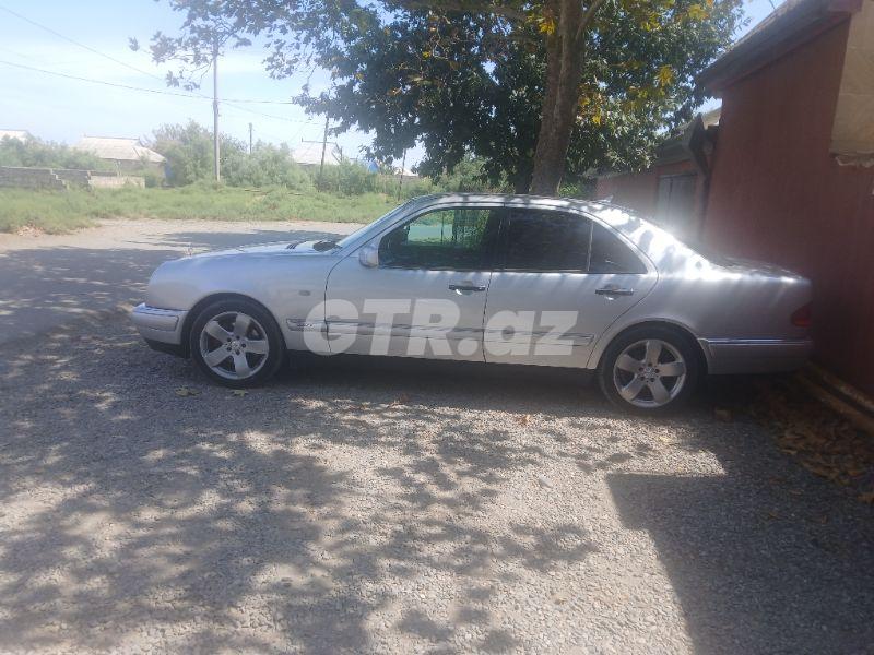 Mercedes E 240 2.4 L, 1999, 270 000 km 90-SN-621 — Avtomobillər, Beyləqan (2)