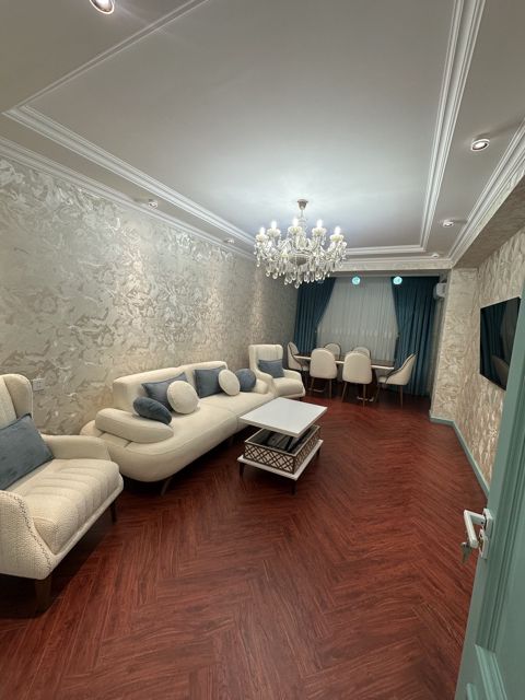 Satılır 3 otaqlı yeni tikili 146 m² — Bakı