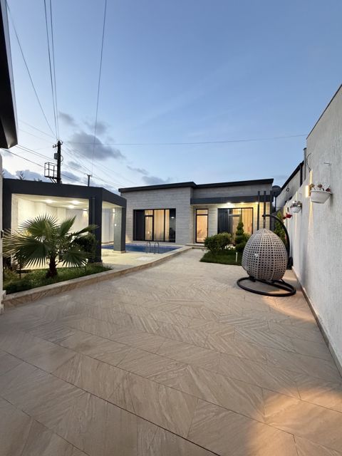 Satılır 4 otaqlı həyət evi/bağ evi 145 m² — Bakı