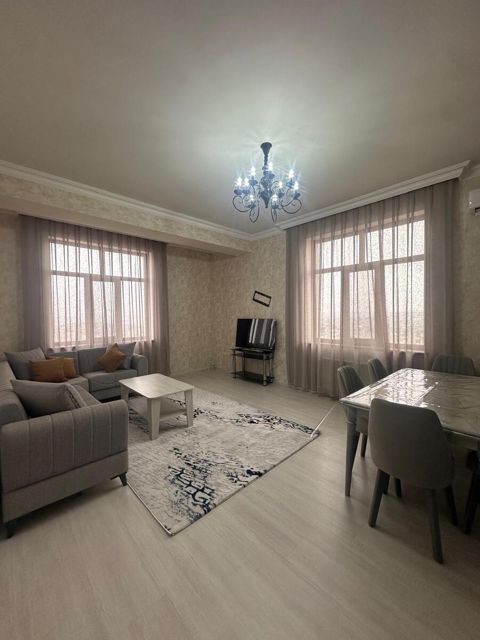İcarəyə verilir 2 otaqlı yeni tikili 68 m² — Bakı