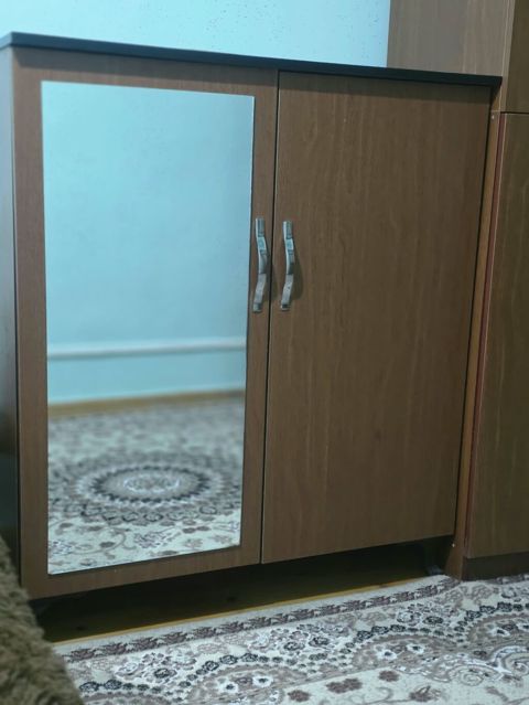 satilir Aynalı komod/dolab - Material: ağac teksturalı — Gəncə