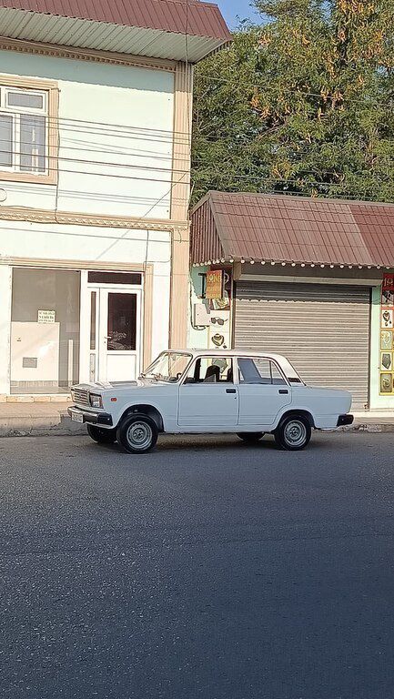 Lada (VAZ) 2107, 1.6 L, 2009 il, 83 000 km 20-DZ-447 — Avtomobillər (3)