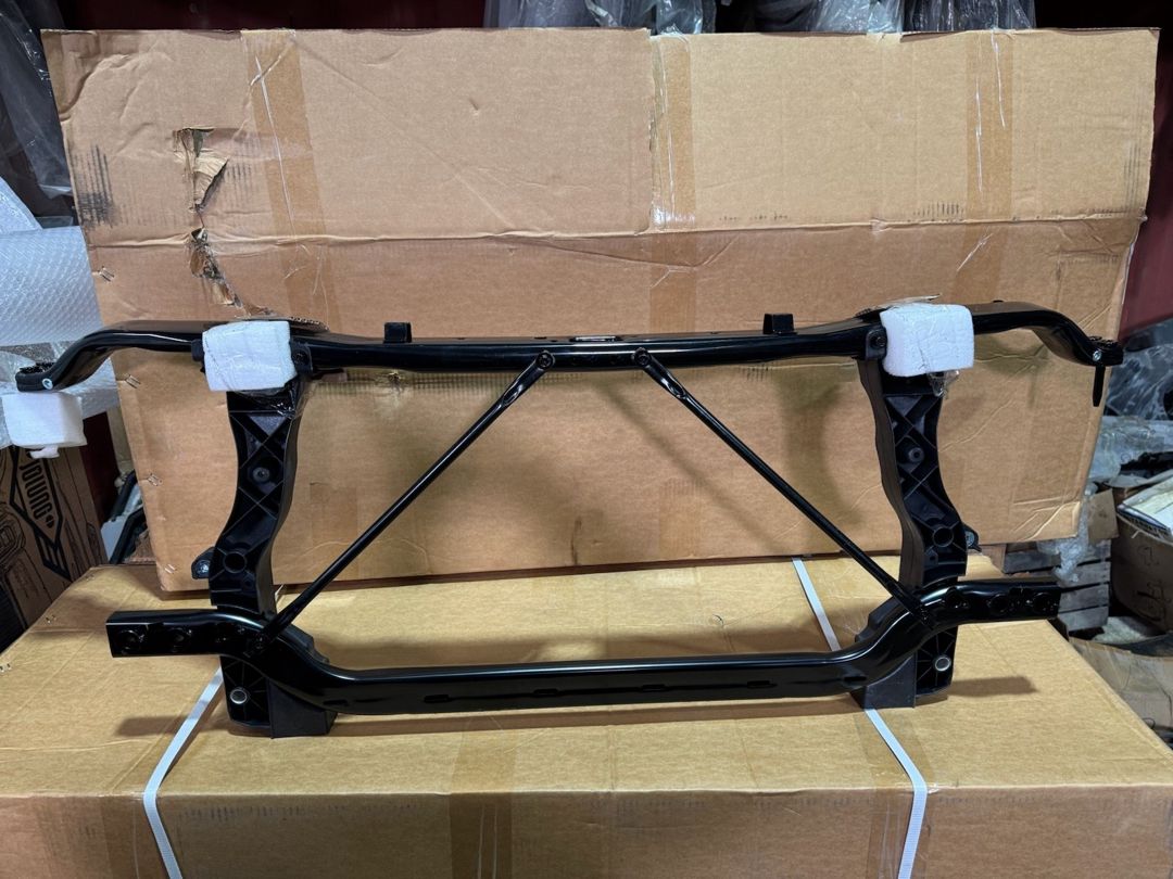 "Jeep wrangler jl 4xe" radiator paneli — Ehtiyat hissələri və aksesuarlar, Bakı (2)