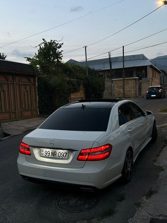 Mercedes E 350, 3.5 L, 2011 il, 130 000 km 99-NR-097 — Avtomobillər, Şəki (4)