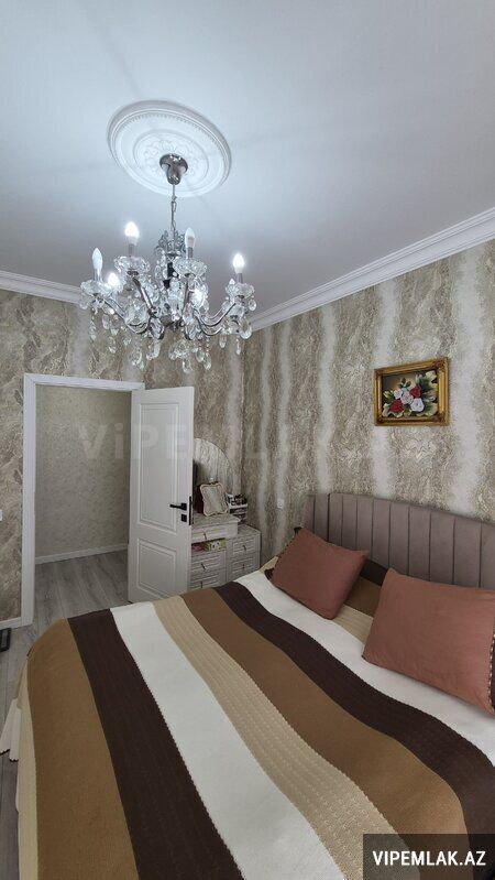 Binəqədi rayonunda 2 otaqlı Köhnə tikili Satılır, 65 m² — Mənzil, Bakı