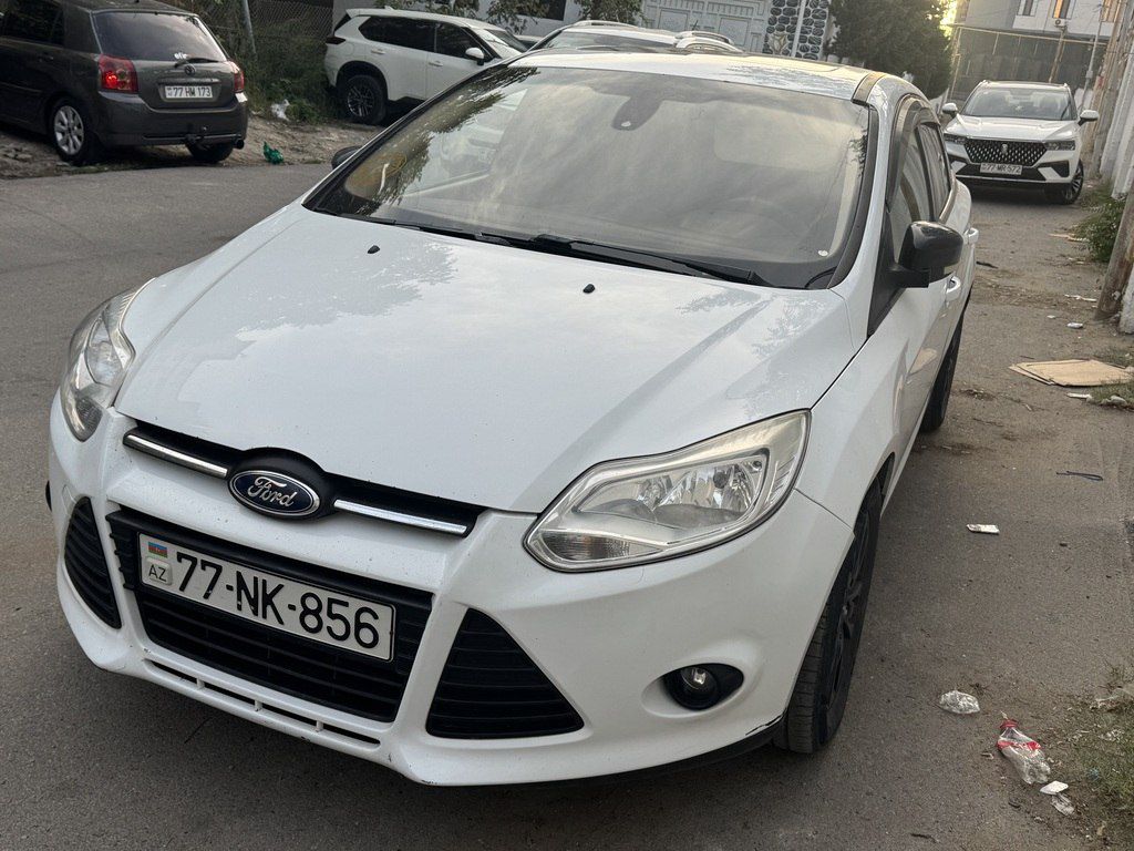 Ford Focus, 1.6 L, 2013 il, 270 000 km 77-NK-856 — Avtomobillər, Bakı (8)