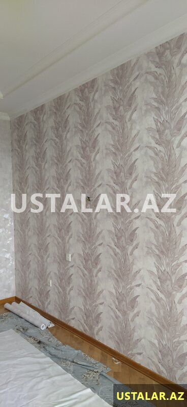 oboy ustası — Divar kağızının yapışdırılması, Bakı (2)