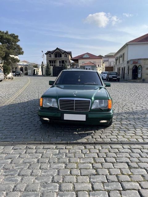 Mercedes 220 E, 2.2 L, 1995 il, 222 852 km — Bakı