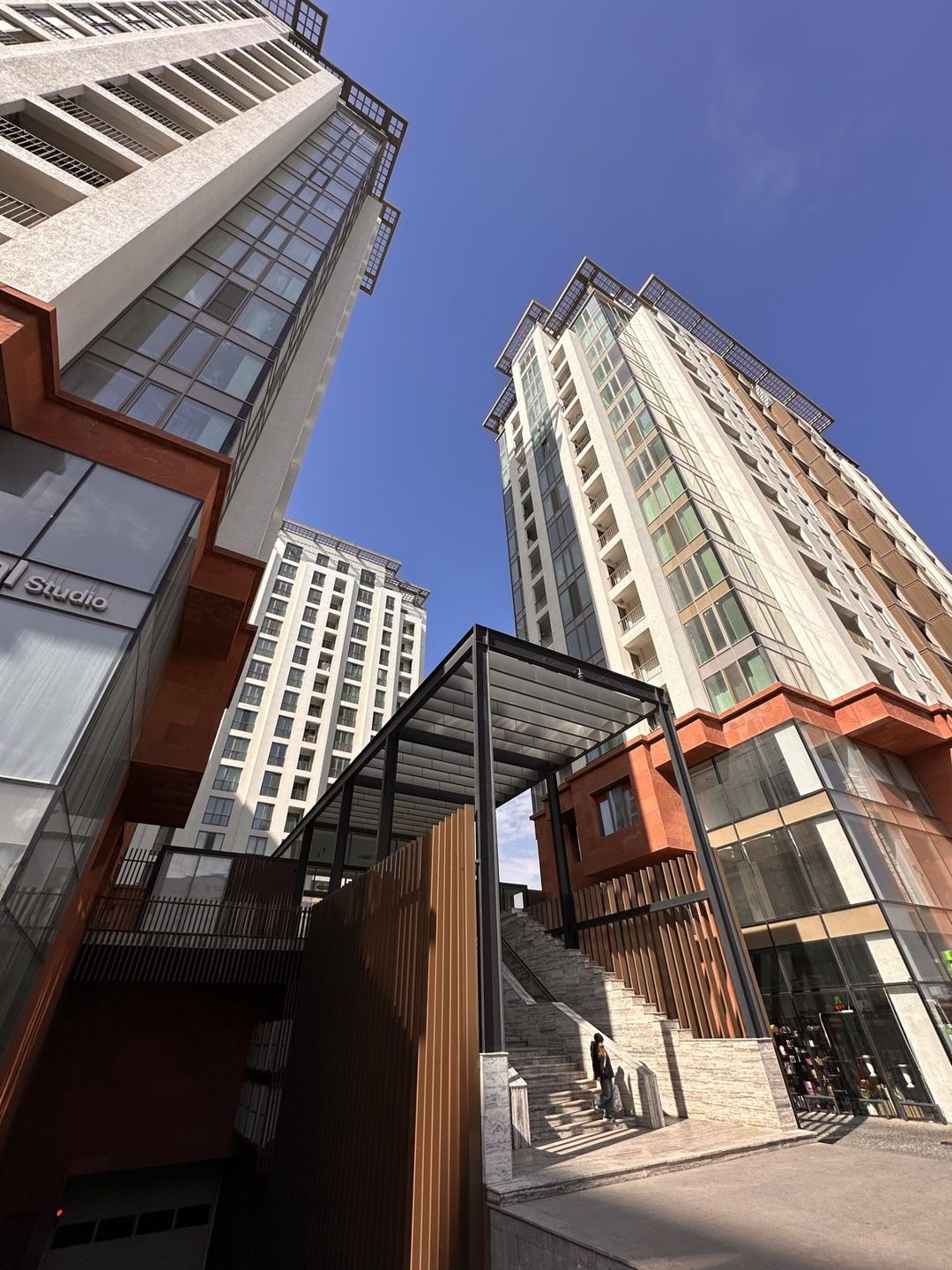 Satılır 4 otaqlı yeni tikili 180 m² — Mənzil, Bakı (2)