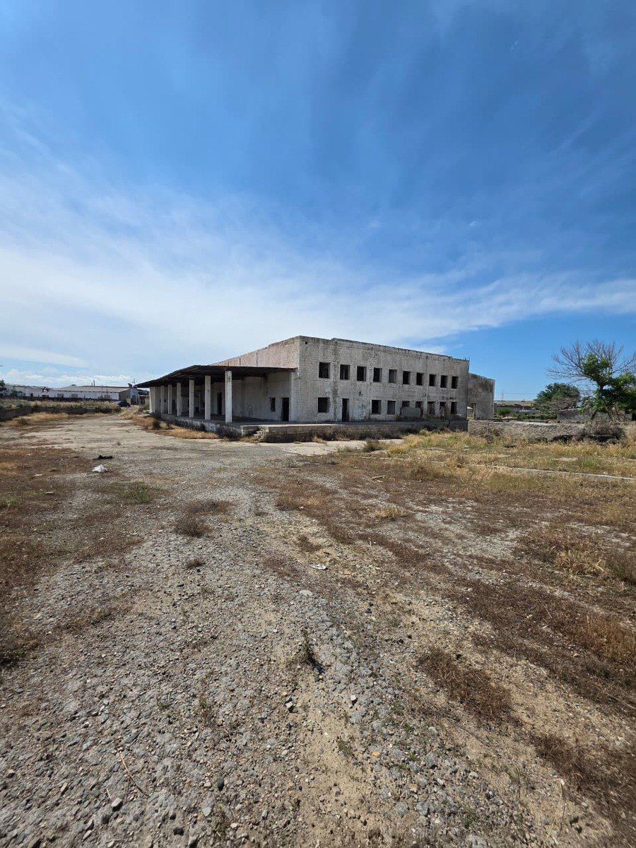 Satılır obyekt 1500 m² — Əmlak, Bakı