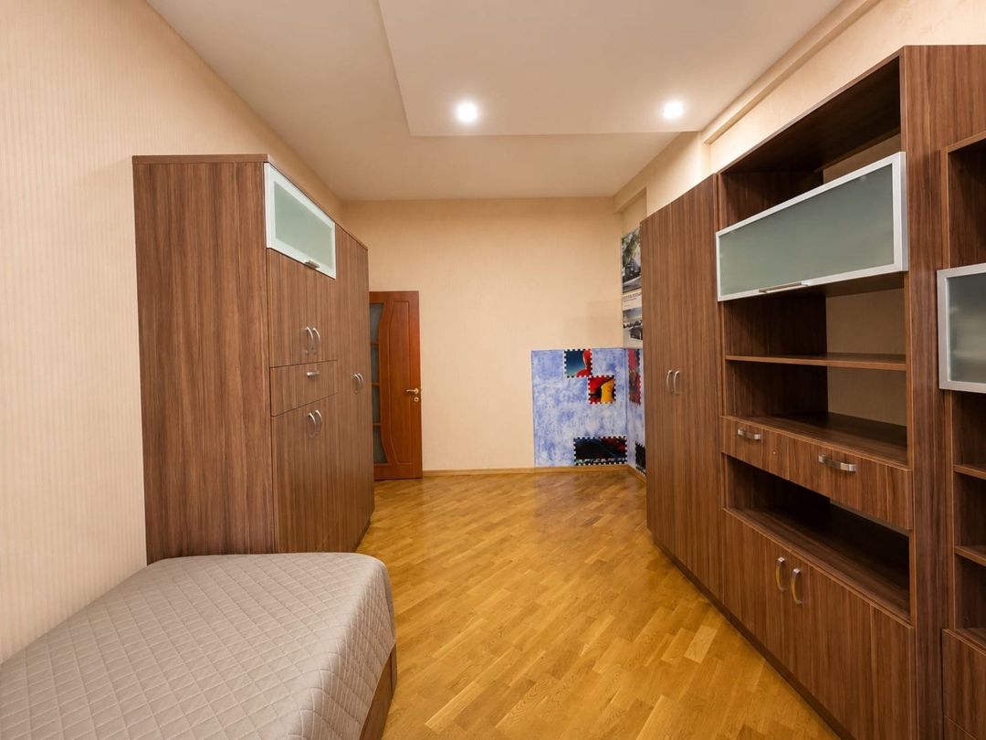 İcarəyə verilir 3 otaqlı yeni tikili 145 m² — Mənzil, Bakı (9)