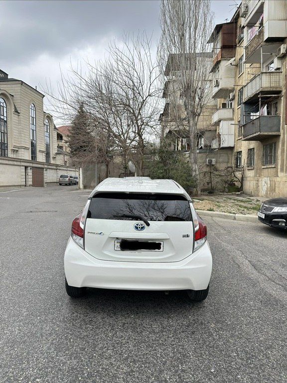 Toyota Prius C, 1.5 L, 6.5 kWh, 2016 il, 151 000 km — Avtomobillər, Bakı (4)