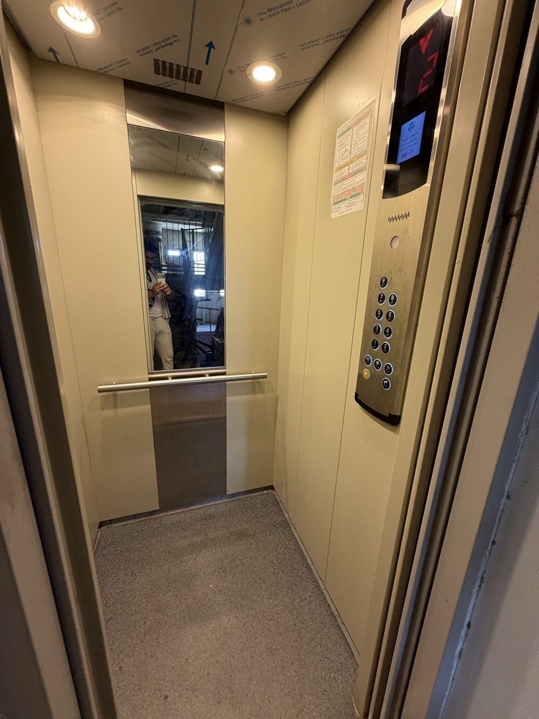 Satılır 4 otaqlı köhnə tikili 120 m² — Mənzil, Bakı (3)
