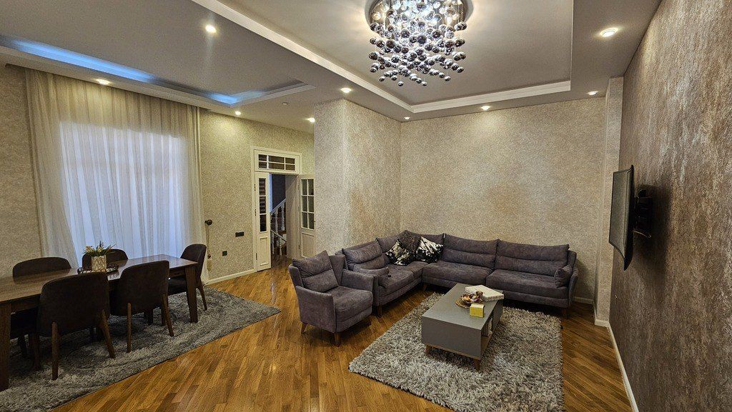 Satılır 7 otaqlı həyət evi/bağ evi 500 m² — Ev, villa, Bakı (5)