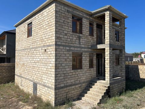 Satılır 5 otaqlı həyət evi/bağ evi 200 m² — Bakı