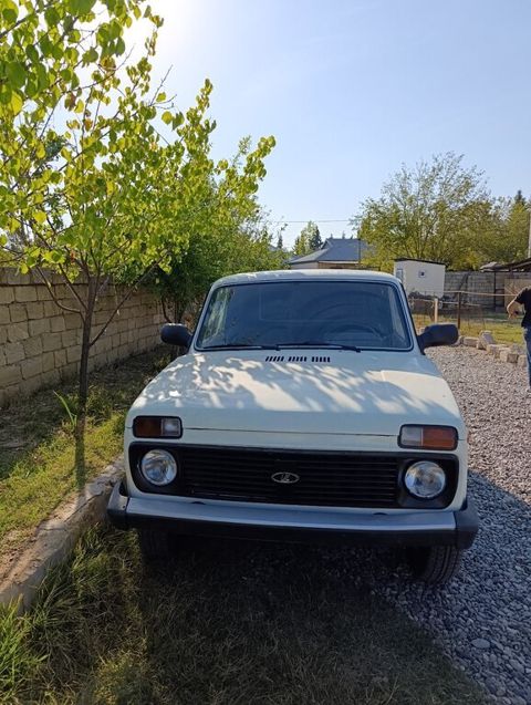 Lada (VAZ) Niva, 1.6 L, 1984 il, 185 000 km — Saatlı