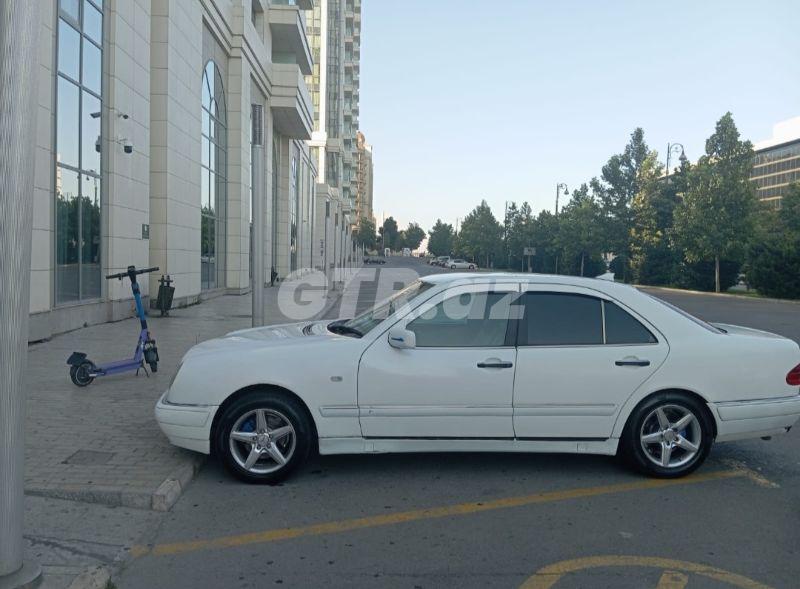 Mercedes E 230 2.3 L, 1995, 455 555 km — Avtomobillər, Bakı (4)