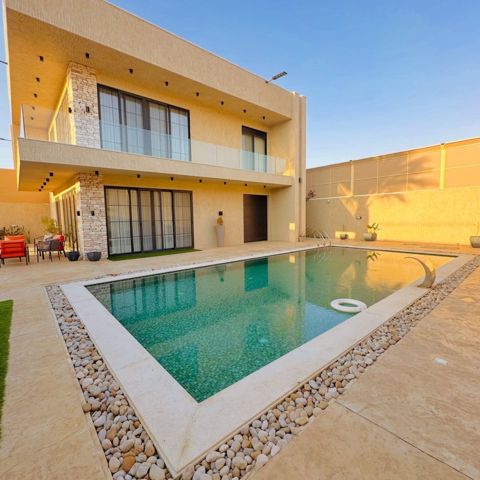 İcarəyə verilir 4 otaqlı həyət evi/bağ evi 250 m² — Bakı