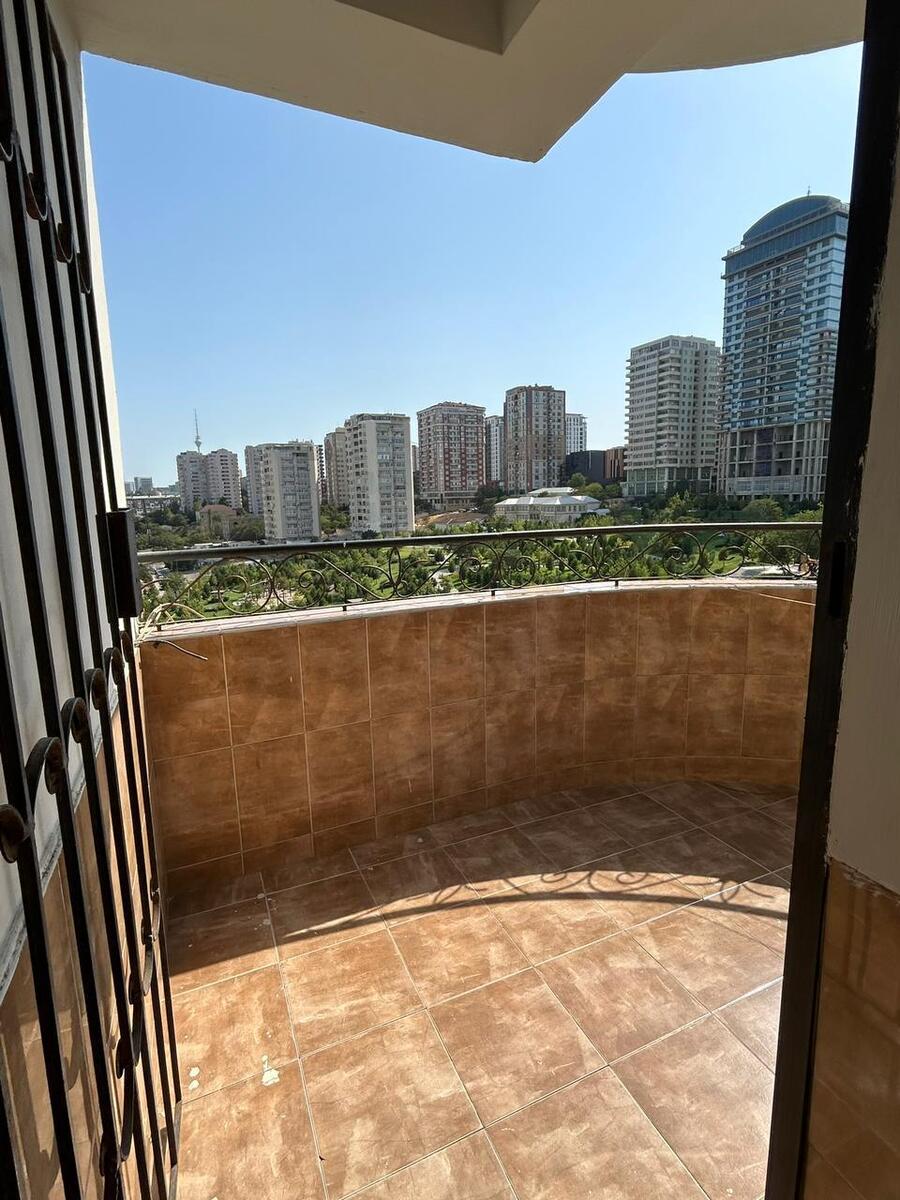 Satılır 4 otaqlı yeni tikili 165 m² — Mənzil, Bakı (4)