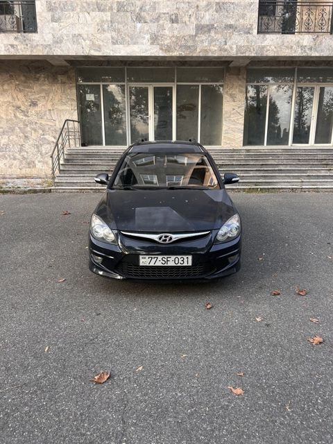 Hyundai i30, 1.6 L, 2011 il, 700 000 km — İsmayıllı