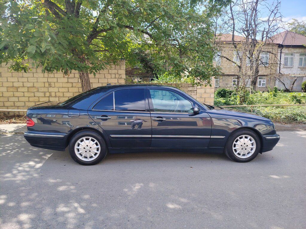 Mercedes E 270, 2.7 L, 2001 il, 430 000 km — Avtomobillər, Quba (5)