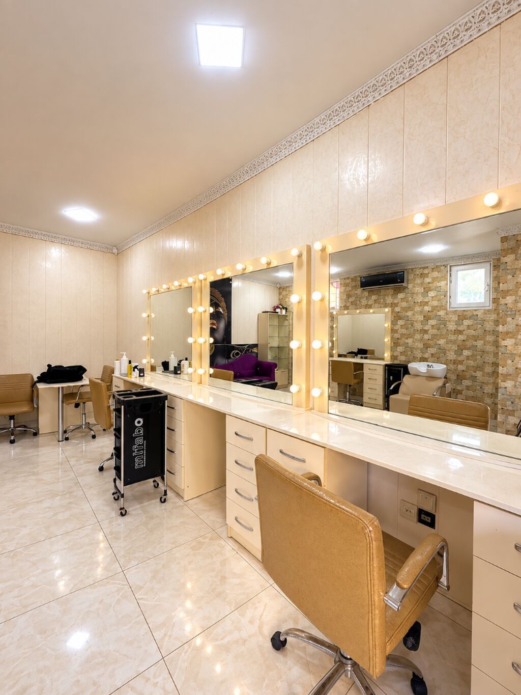 İcarəyə Salon – Əşyalı VƏ YA BOŞ Gözəllik salonu icarəyə verilir — Əmlak, Bakı (4)
