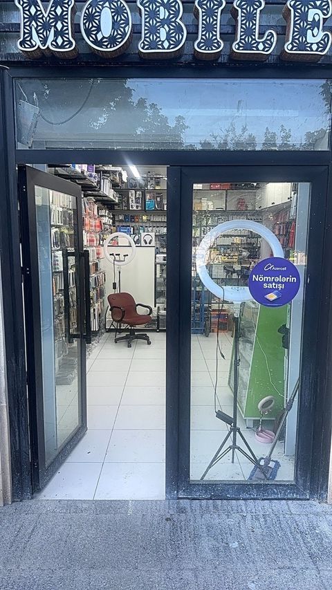Hazır biznes (Telefon aksesuarları) — Bakı