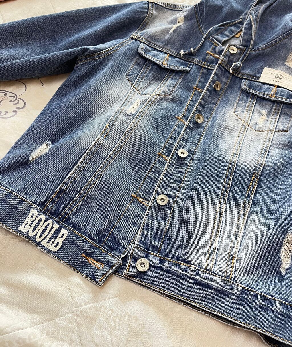 Cins gödəkçə – kapüşonlu, yaz-payız üçün - Material: orta qalınlıqda — Kurtkalar, Bakı
