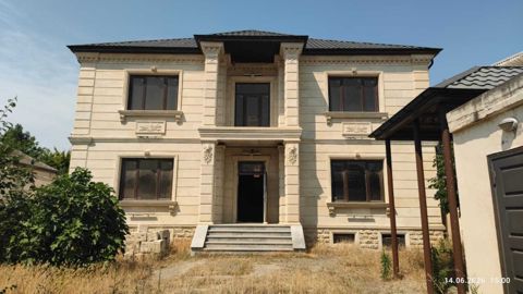 Satılır 6 otaqlı həyət evi/bağ evi 230 m² — Bakı