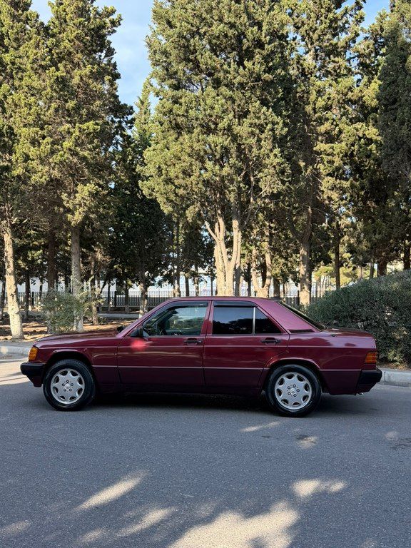 Mercedes 190, 2.0 L, 1993 il, 212 000 km 10-VK-327 — Avtomobillər, Sumqayıt (5)