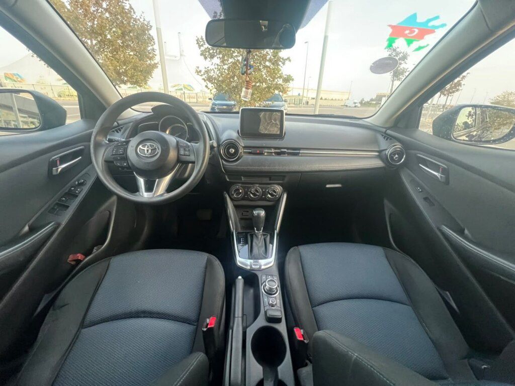 Toyota Yaris iA, 1.5 L, 2017 il, 280 762 km 88-DZ-391 — Avtomobillər, Bakı (8)