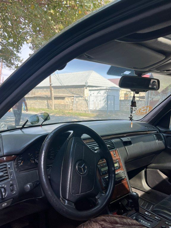 Mercedes E 320, 3.2 L, 1995 il, 250 000 km — Avtomobillər, Şəmkir (12)