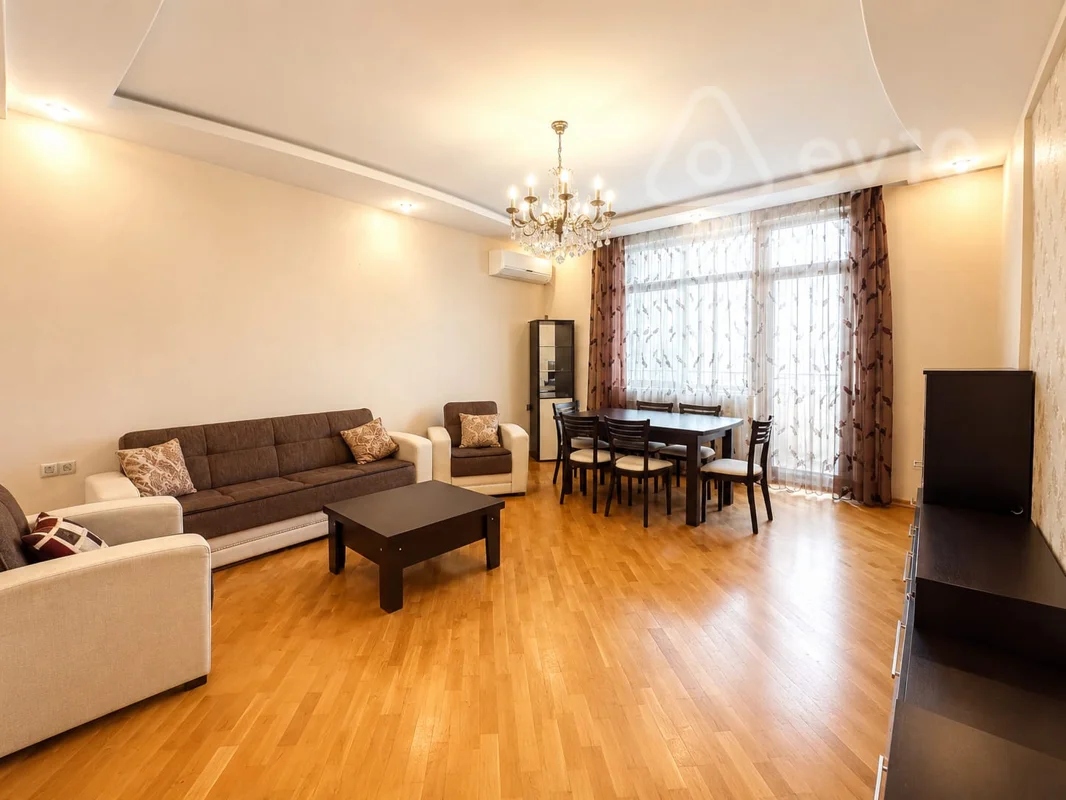 3 otaqlı mənzil, 147 m², Hüseyn Cavid prospekti — kirayə — Bakı