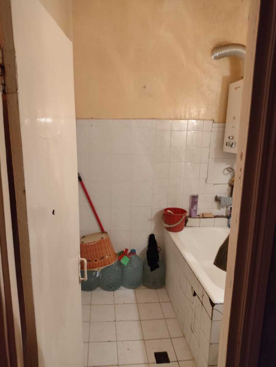 Satılır 2 otaqlı köhnə tikili 56 m² — Mənzil, Bakı (12)