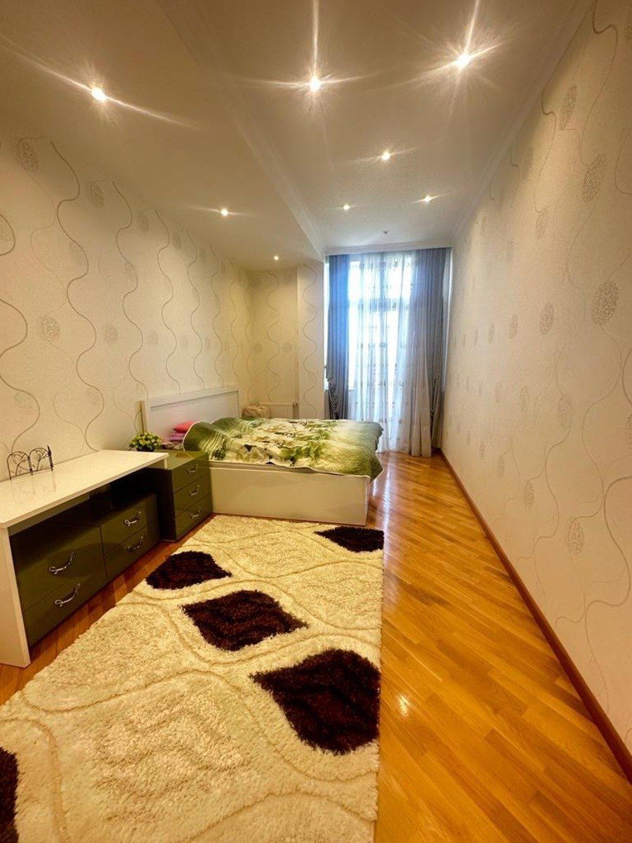 İcarəyə verilir 3 otaqlı yeni tikili 180 m² — Mənzil, Bakı (9)