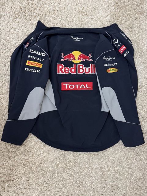 Cins gödəkçə RED Bull Total — Bakı